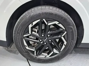 2024 Kia Carnival с пробегом 53 379 км