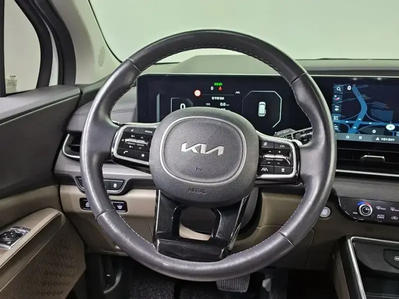 2024 Kia Carnival с пробегом 53 379 км