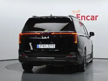 2025 Kia Carnival с пробегом 6 685 км