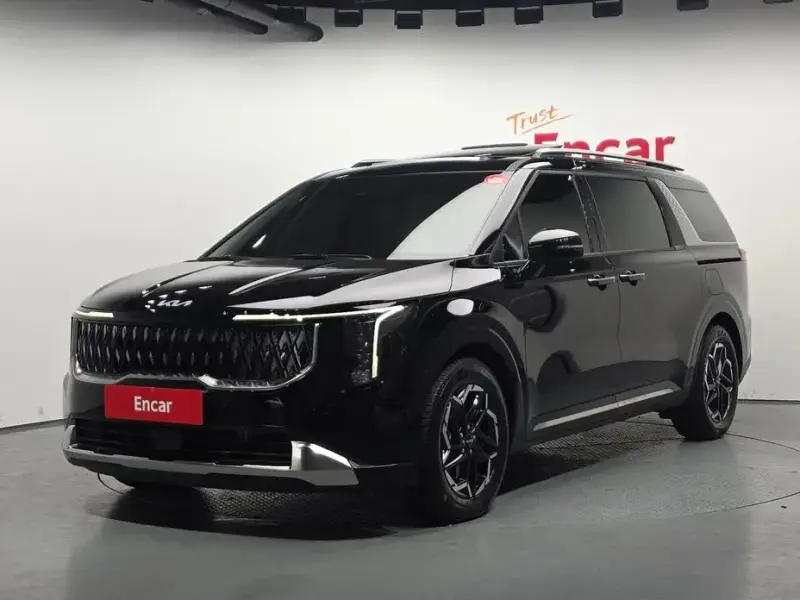2024 Kia Carnival с пробегом 21 086 км