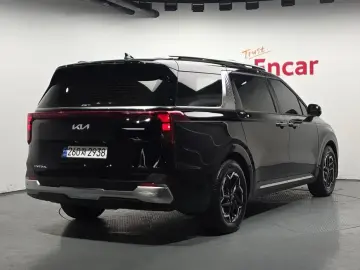 2024 Kia Carnival с пробегом 21 086 км