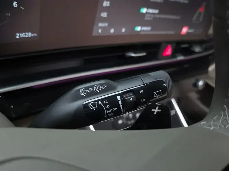2025 Kia Carnival с пробегом 21 628 км