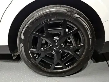 2025 Kia Carnival с пробегом 21 628 км