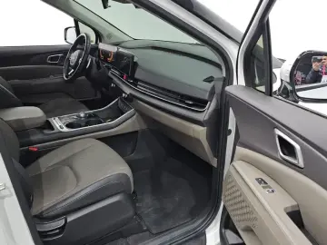 2024 Kia Carnival с пробегом 21 529 км