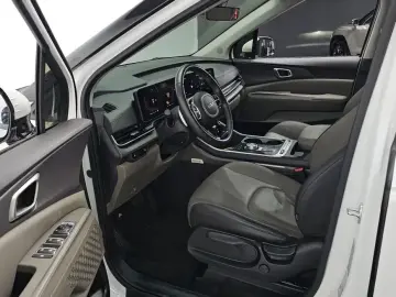 2024 Kia Carnival с пробегом 21 529 км