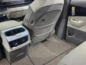 2024 Kia Carnival с пробегом 17 775 км