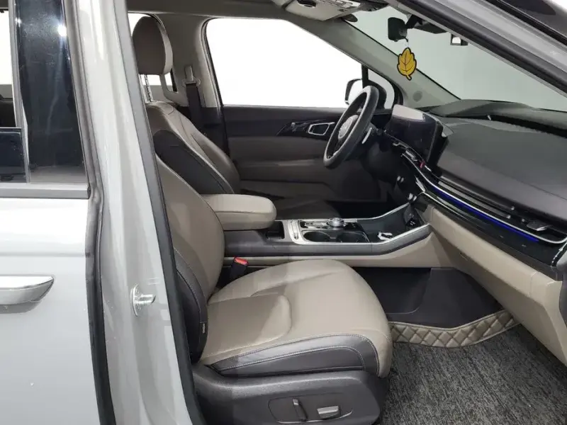 2024 Kia Carnival с пробегом 37 021 км