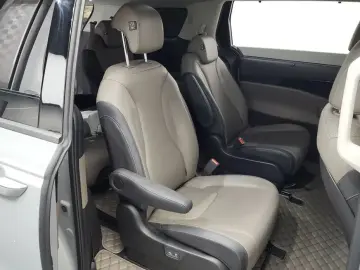 2024 Kia Carnival с пробегом 37 021 км