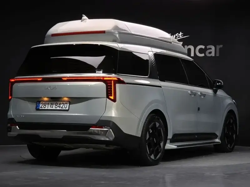 2024 Kia Carnival с пробегом 4 895 км