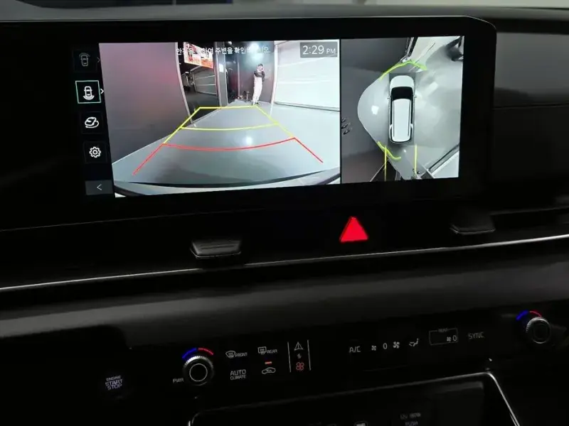 2024 Kia Carnival с пробегом 4 895 км