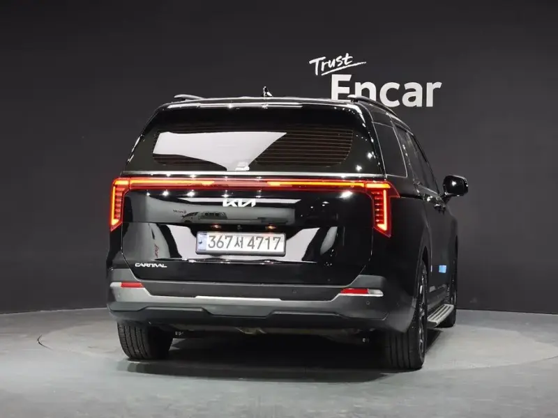 2024 Kia Carnival с пробегом 19 052 км