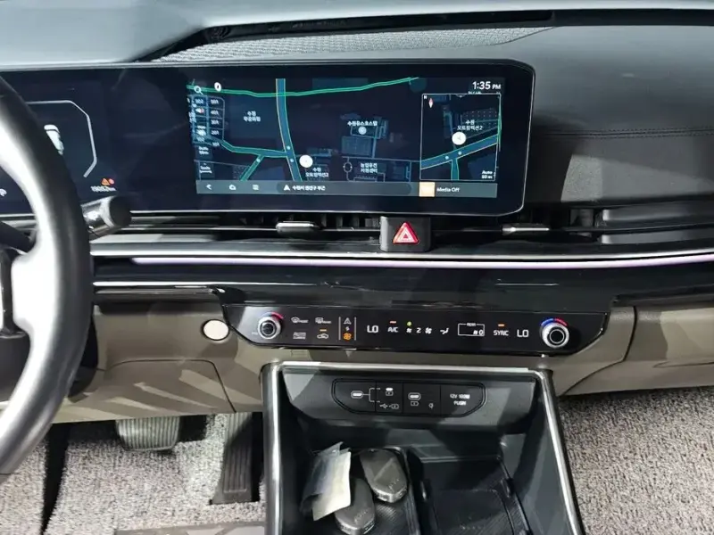 2024 Kia Carnival с пробегом 19 052 км