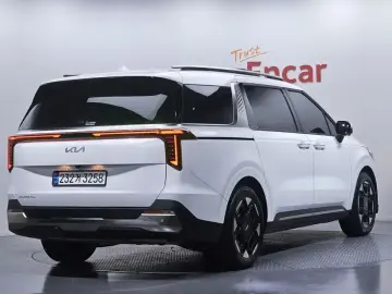 2024 Kia Carnival с пробегом 36 712 км