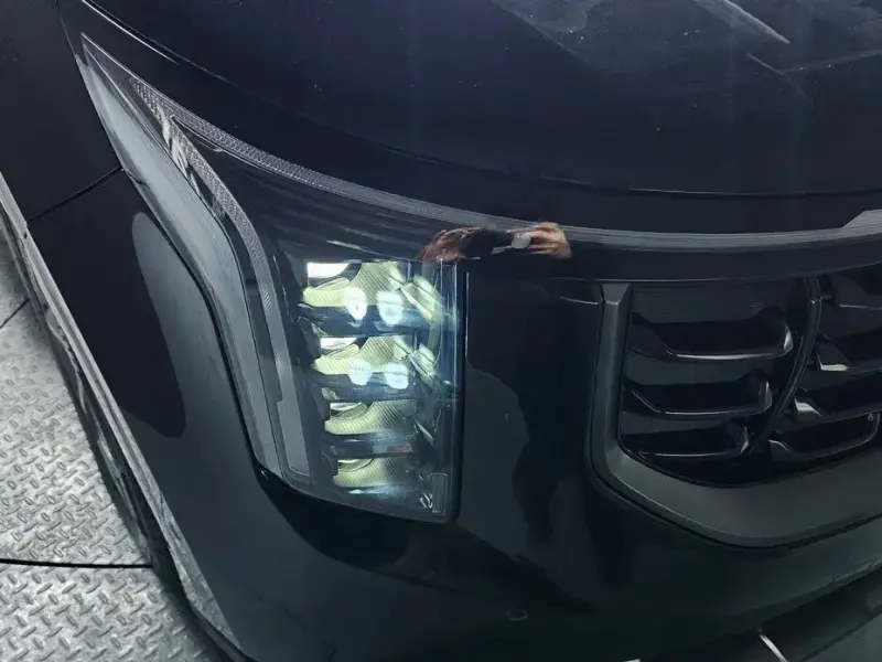 2024 Kia Carnival с пробегом 19 052 км