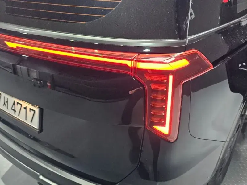 2024 Kia Carnival с пробегом 19 052 км