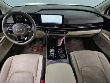 2024 Kia Carnival с пробегом 36 712 км