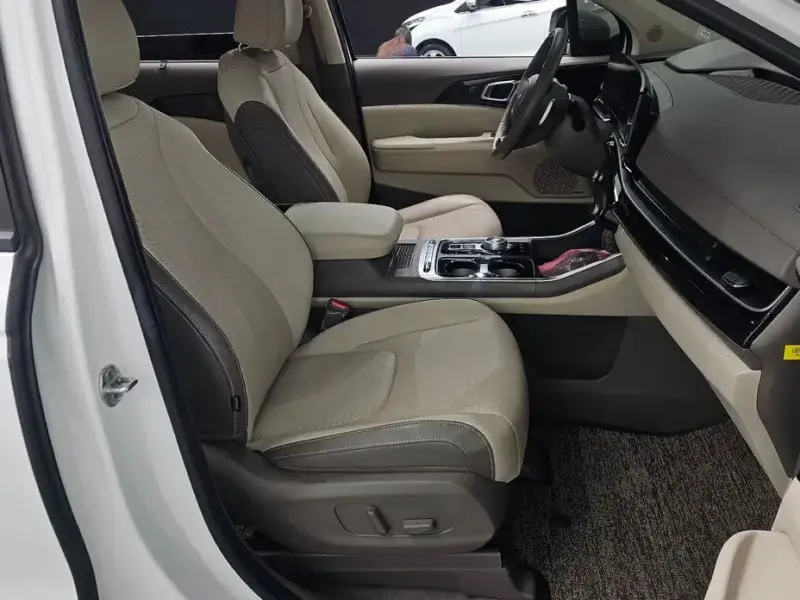 2024 Kia Carnival с пробегом 36 712 км