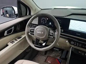 2024 Kia Carnival с пробегом 36 712 км