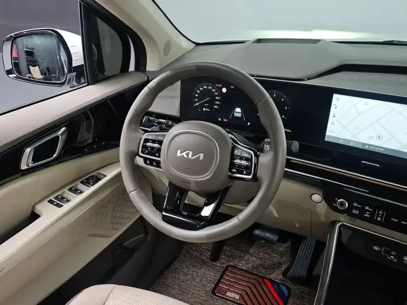 2024 Kia Carnival с пробегом 36 712 км