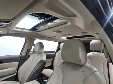 2024 Kia Carnival с пробегом 36 712 км