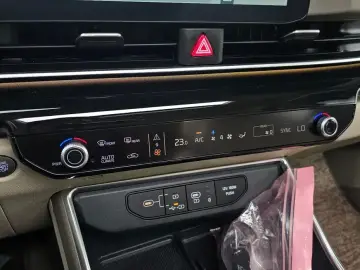 2024 Kia Carnival с пробегом 36 712 км