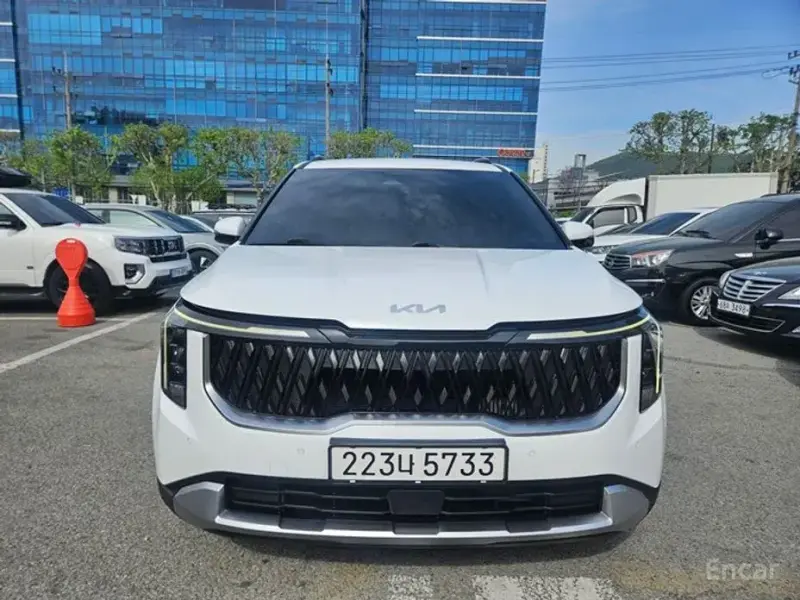 2024 Kia Carnival с пробегом 130 315 км