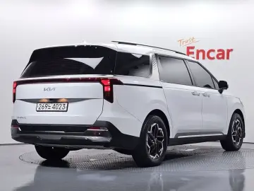 2024 Kia Carnival с пробегом 37 709 км