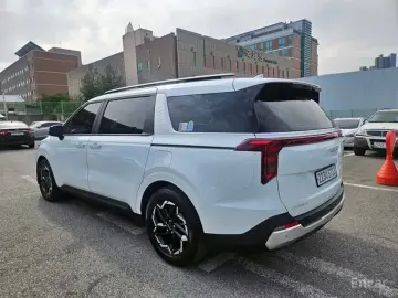2024 Kia Carnival с пробегом 130 315 км