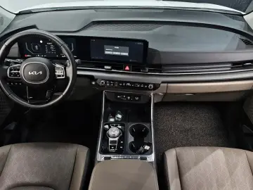 2024 Kia Carnival с пробегом 37 709 км