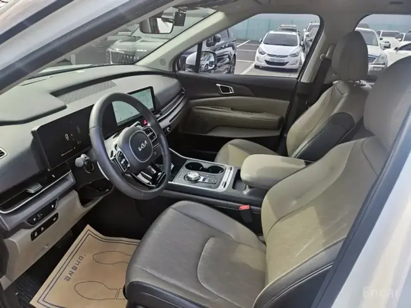 2024 Kia Carnival с пробегом 130 315 км