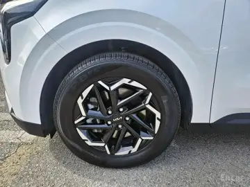 2024 Kia Carnival с пробегом 130 315 км