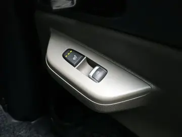 2024 Kia Carnival с пробегом 37 709 км