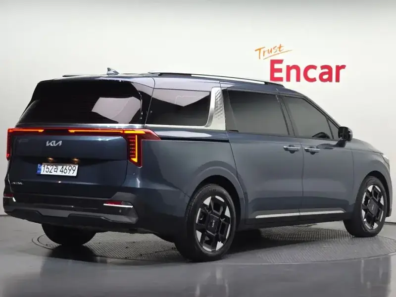 2024 Kia Carnival с пробегом 36 097 км