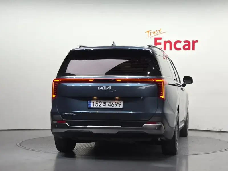 2024 Kia Carnival с пробегом 36 097 км