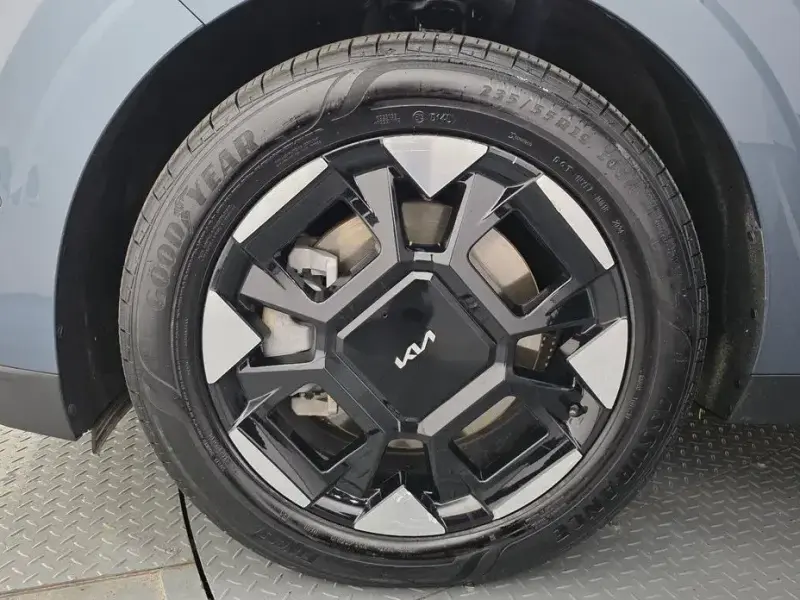 2024 Kia Carnival с пробегом 36 097 км