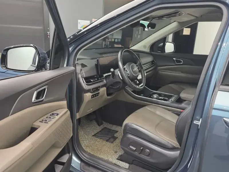 2024 Kia Carnival с пробегом 36 097 км