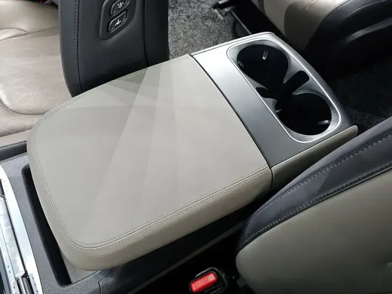 2024 Kia Carnival с пробегом 37 709 км