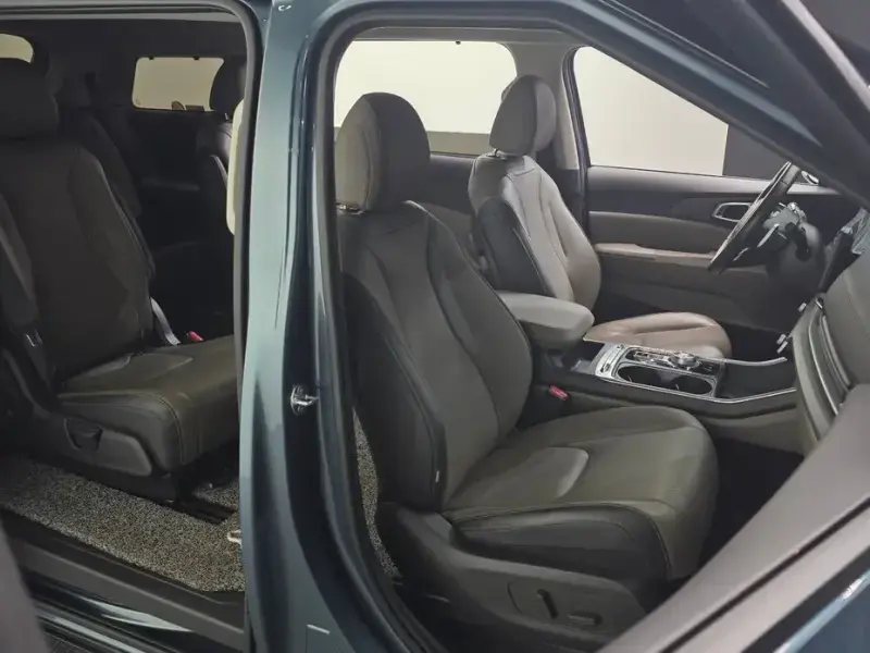 2024 Kia Carnival с пробегом 36 097 км