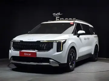 2024 Kia Carnival с пробегом 77 940 км