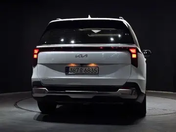 2024 Kia Carnival с пробегом 77 940 км