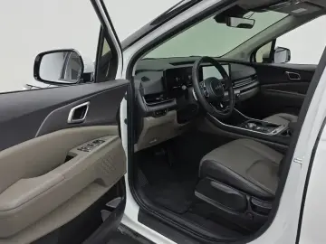 2024 Kia Carnival с пробегом 22 718 км