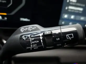 2024 Kia Carnival с пробегом 77 940 км