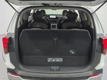 2024 Kia Carnival с пробегом 22 718 км