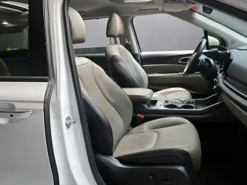 2024 Kia Carnival с пробегом 77 940 км