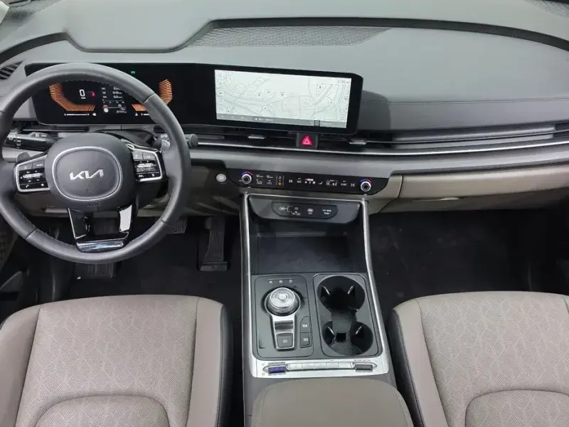 2024 Kia Carnival с пробегом 37 747 км
