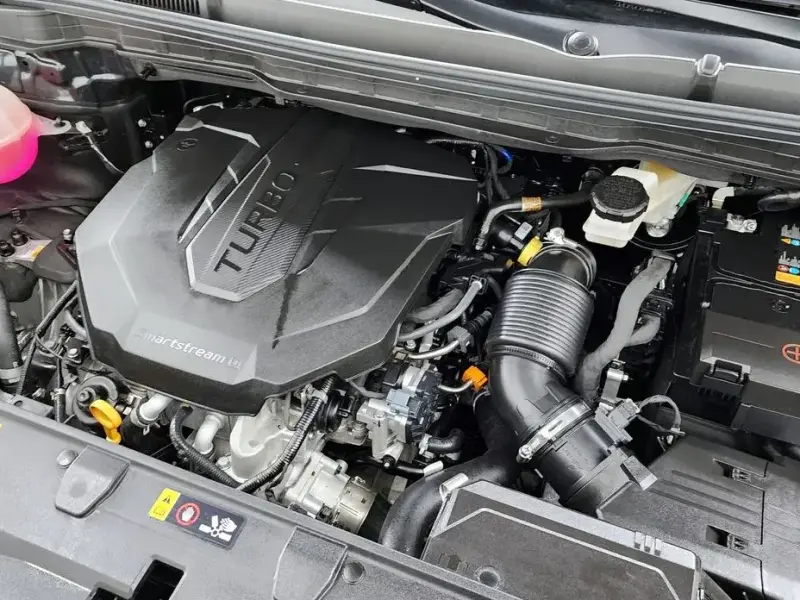 2024 Kia Carnival с пробегом 10 490 км