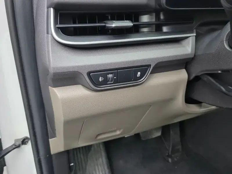 2024 Kia Carnival с пробегом 37 747 км