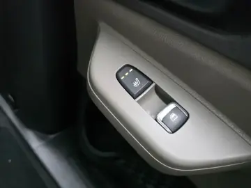 2024 Kia Carnival с пробегом 37 747 км