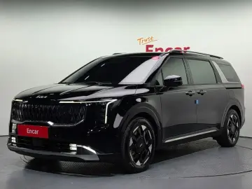 2025 Kia Carnival с пробегом 15 940 км