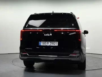 2025 Kia Carnival с пробегом 15 940 км